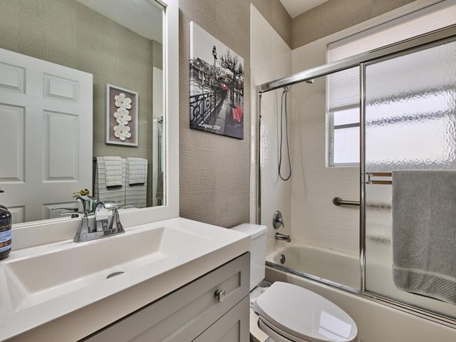 5749 Emerald Cay Terrace, Boynton Beach, FL 33437