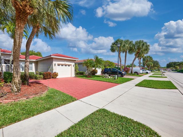 5749 Emerald Cay Terrace, Boynton Beach, FL 33437