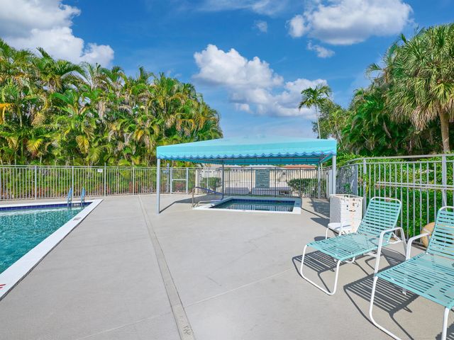 5749 Emerald Cay Terrace, Boynton Beach, FL 33437