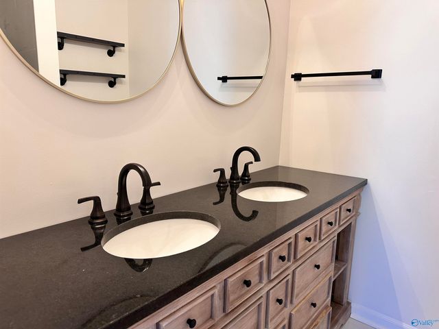 9727 Wallwood Drive, Huntsville, AL 35803