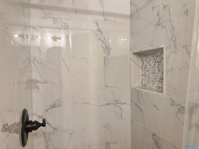 9727 Wallwood Drive, Huntsville, AL 35803