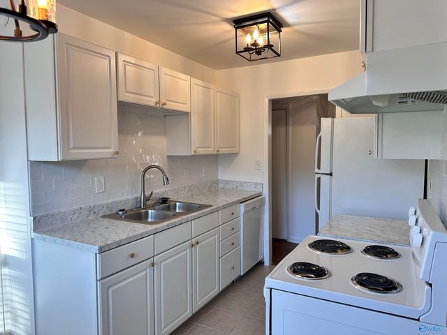 9727 Wallwood Drive, Huntsville, AL 35803