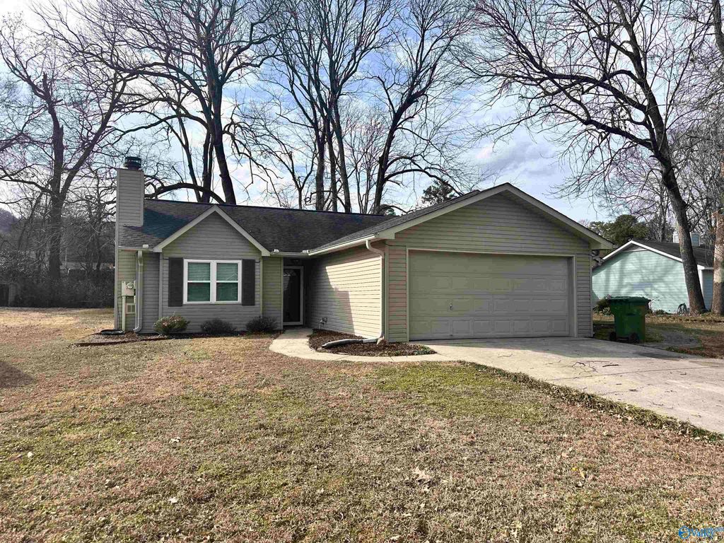 9727 Wallwood Drive, Huntsville, AL 35803