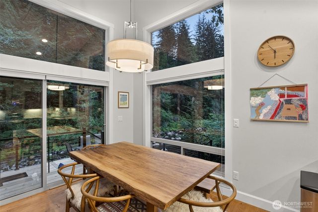 282 River Glen Road, Washougal, WA 98671