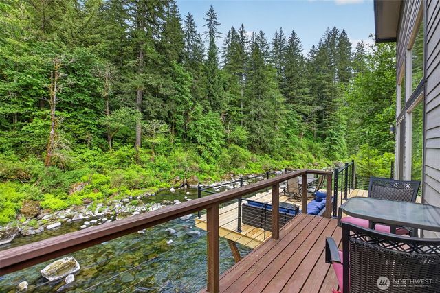 282 River Glen Road, Washougal, WA 98671