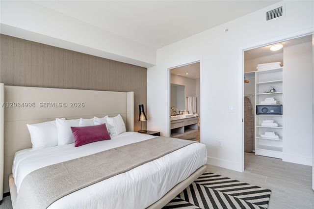 4010 S Ocean Dr R1609, Hollywood, FL 33019