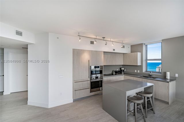 4010 S Ocean Dr R1609, Hollywood, FL 33019