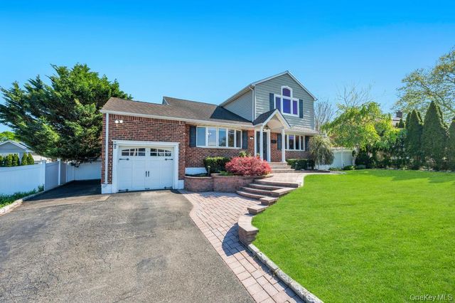 47 Laurie Boulevard, Bethpage, NY 11714