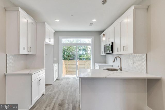 2264 E CAMBRIA ST, Philadelphia, PA 19134