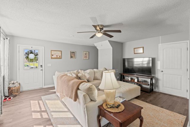 525 Sharp Springs Rd, Winchester, TN 37398