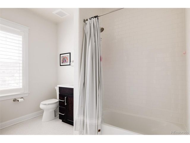5075 N Valentia St, Denver, CO 80238