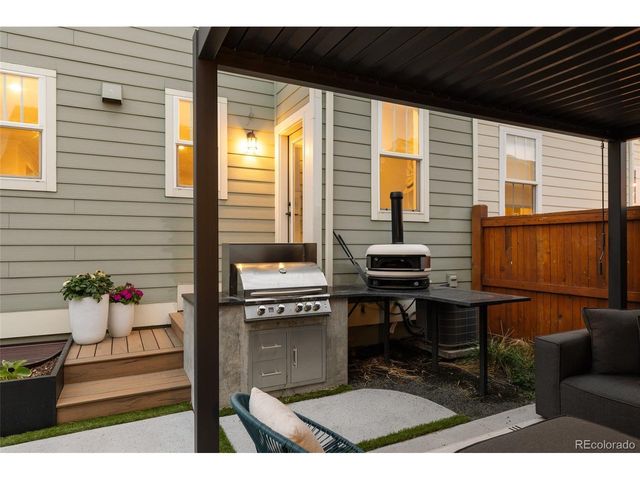 5075 N Valentia St, Denver, CO 80238