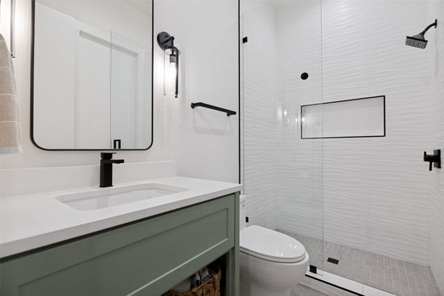 9885 Mixon Drive, Dallas, TX 75220