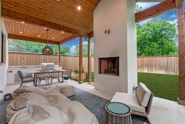 9885 Mixon Drive, Dallas, TX 75220
