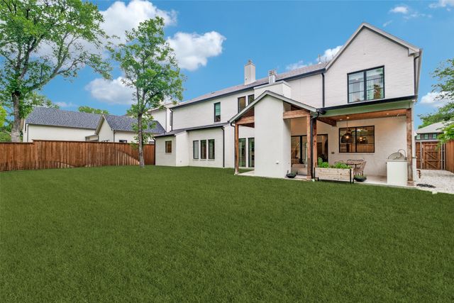 9885 Mixon Drive, Dallas, TX 75220