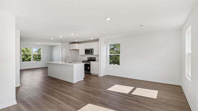 923 Briar Glen Court, Hampshire, IL 60140