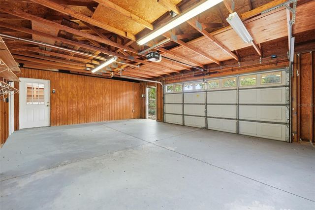 12311 N PUTNEY COURT, Leesburg, FL 34788