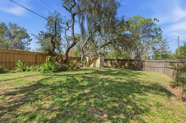 12311 N PUTNEY COURT, Leesburg, FL 34788