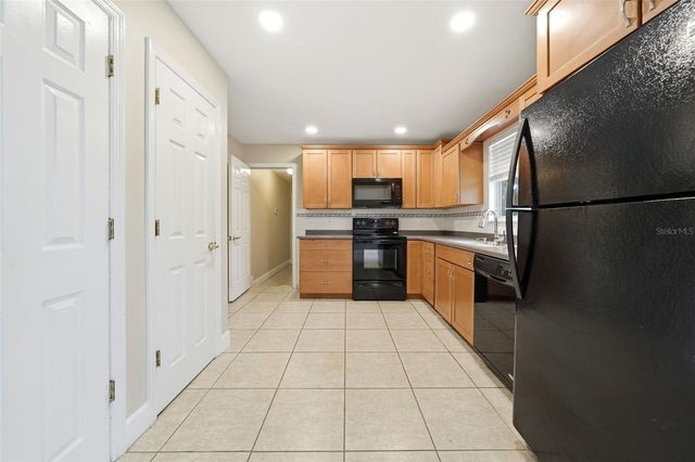 12311 N PUTNEY COURT, Leesburg, FL 34788