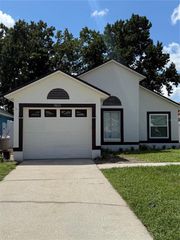 9850 FLYNT CIRCLE, Orlando, FL 32825