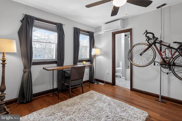 32 FARRAGUT PL NW, Washington, DC 20011