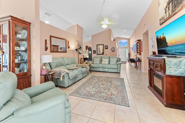 5193 Robino Circle, West Palm Beach, FL 33417