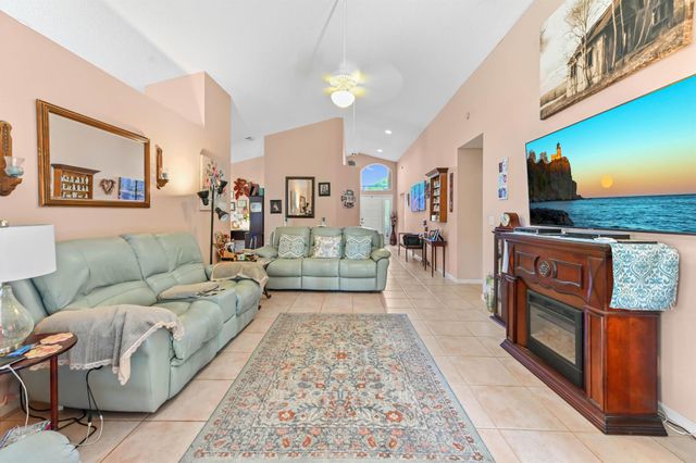 5193 Robino Circle, West Palm Beach, FL 33417