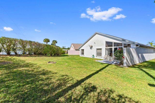 5193 Robino Circle, West Palm Beach, FL 33417