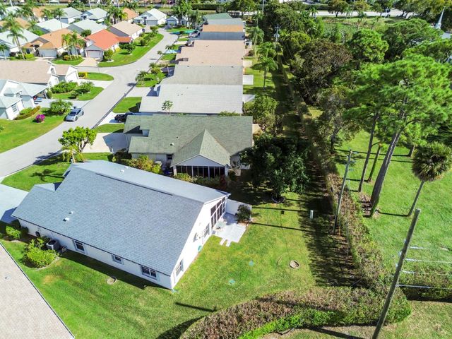 5193 Robino Circle, West Palm Beach, FL 33417