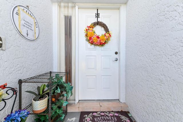 5193 Robino Circle, West Palm Beach, FL 33417