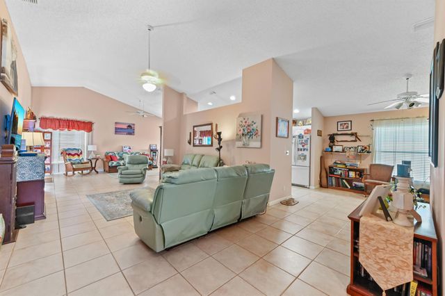 5193 Robino Circle, West Palm Beach, FL 33417
