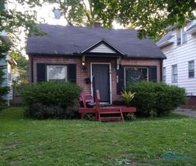 3915 Hoiles Avenue, Toledo, OH 43612