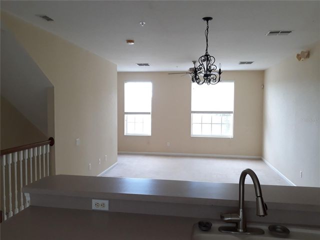 5076 TIDEVIEW CIRCLE 94, Orlando, FL 32819