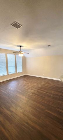 324 Teakwood Lane, Cedar Hill, TX 75104