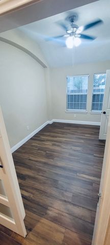324 Teakwood Lane, Cedar Hill, TX 75104