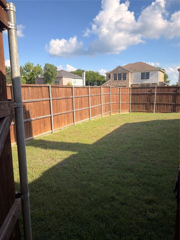 324 Teakwood Lane, Cedar Hill, TX 75104