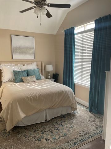 324 Teakwood Lane, Cedar Hill, TX 75104