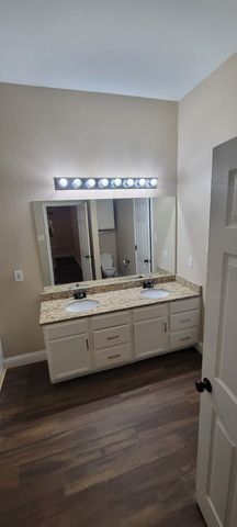 324 Teakwood Lane, Cedar Hill, TX 75104
