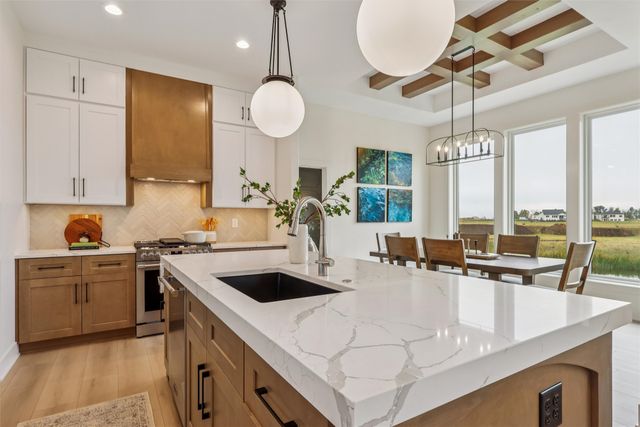 5300 175th Street, Urbandale, IA 50323