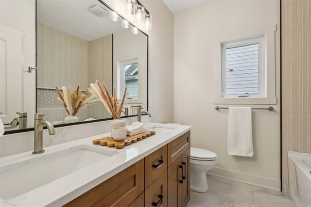 5300 175th Street, Urbandale, IA 50323