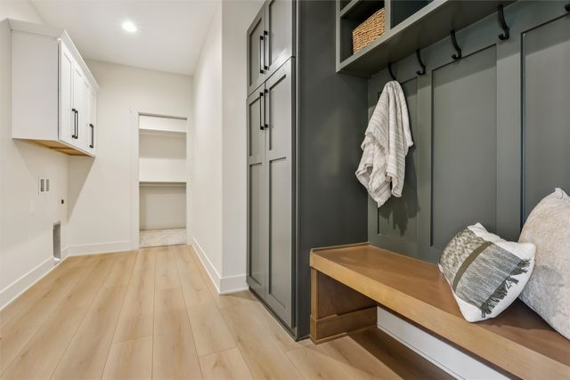 5300 175th Street, Urbandale, IA 50323