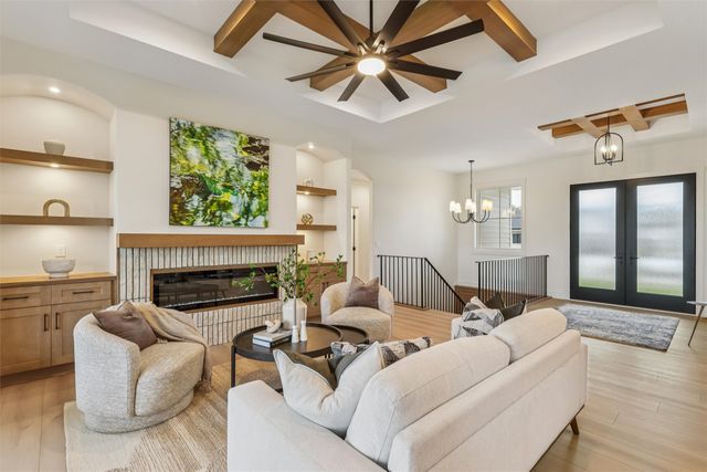 5300 175th Street, Urbandale, IA 50323