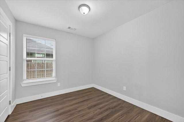 1032 Ray Drive, Denison, TX 75020