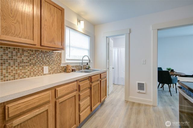 909 Wood Avenue, Hoquiam, WA 98550