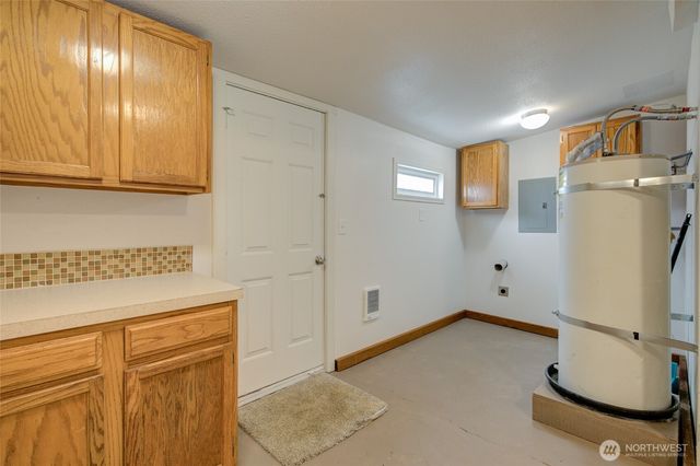 909 Wood Avenue, Hoquiam, WA 98550