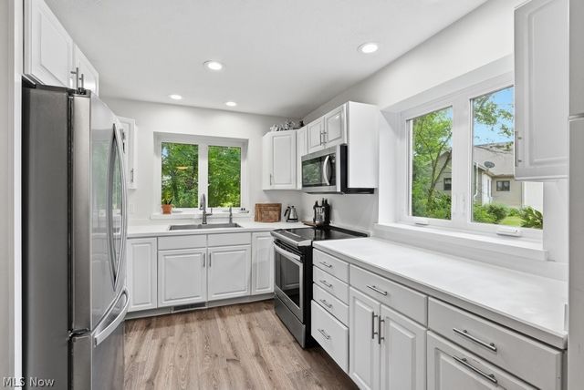 2323 Call Road, Stow, OH 44224
