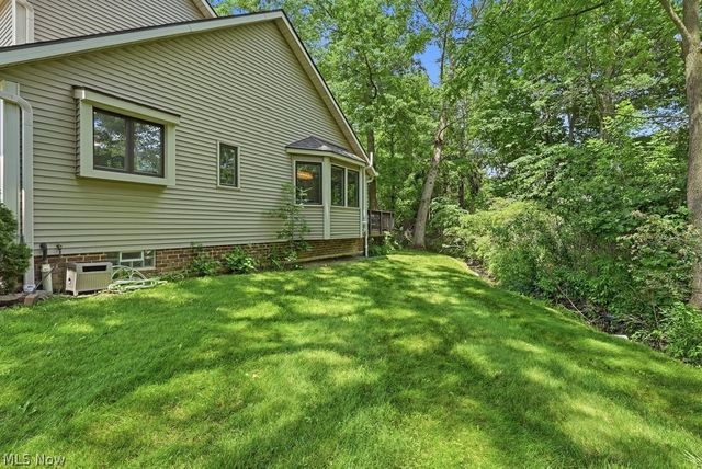 2323 Call Road, Stow, OH 44224