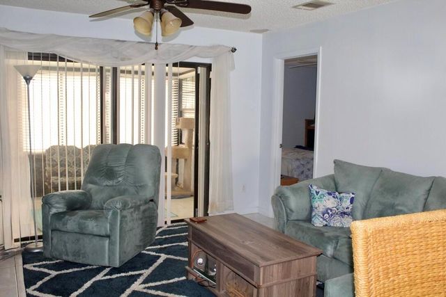 566 SW Sara Boulevard, Port St. Lucie, FL 34953