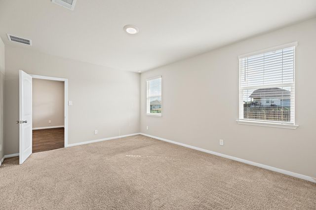 142 Solitude DR, San Marcos, TX 78666