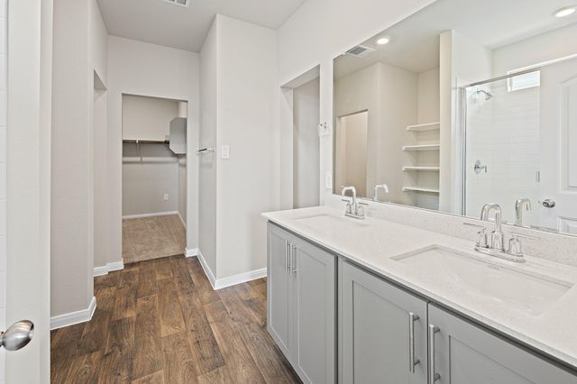 142 Solitude DR, San Marcos, TX 78666